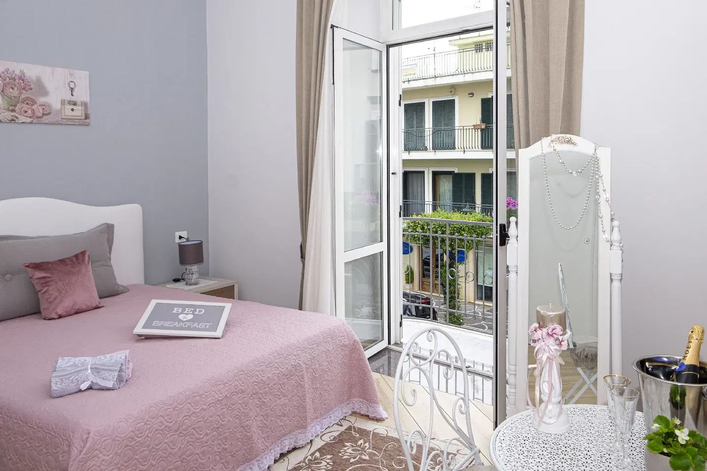 B&B Verzus ROOM_EXAMPLE