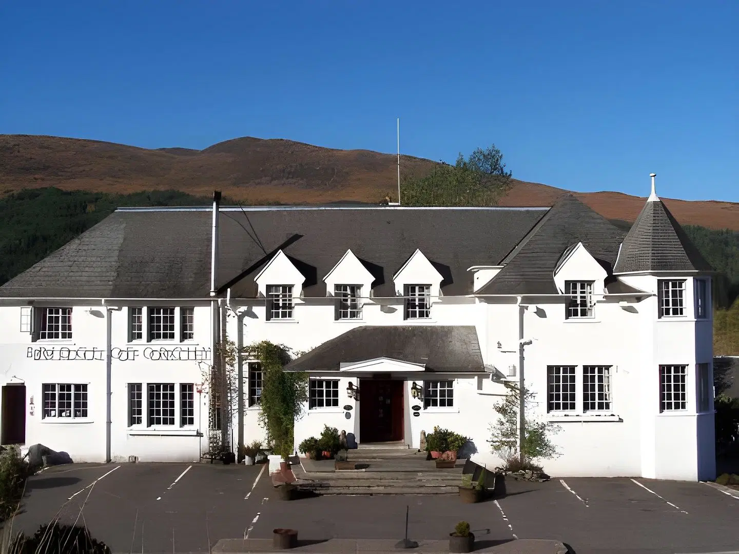 Bridge of Orchy Hotel EXTERIOR