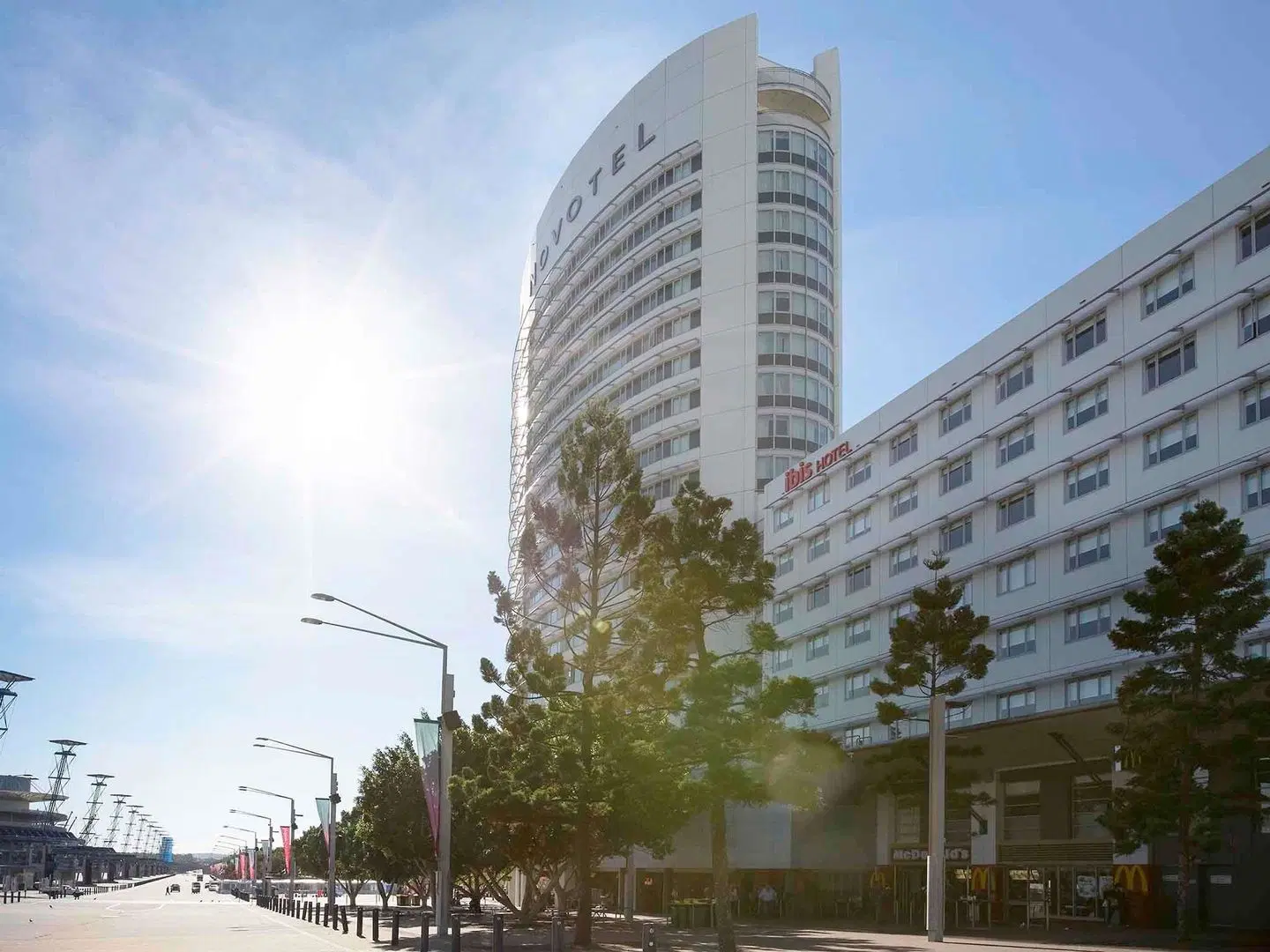 Novotel Sydney Olympic Park Hotel EXTERIOR