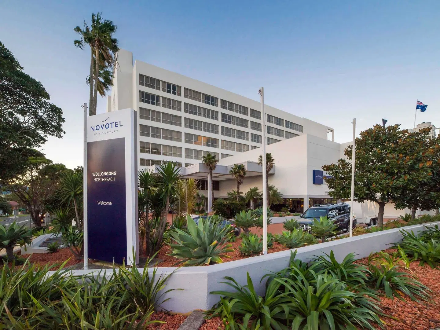 Novotel Wollongong Northbeach Hotel EXTERIOR