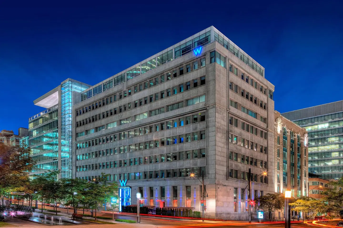 W Montréal EXTERIOR