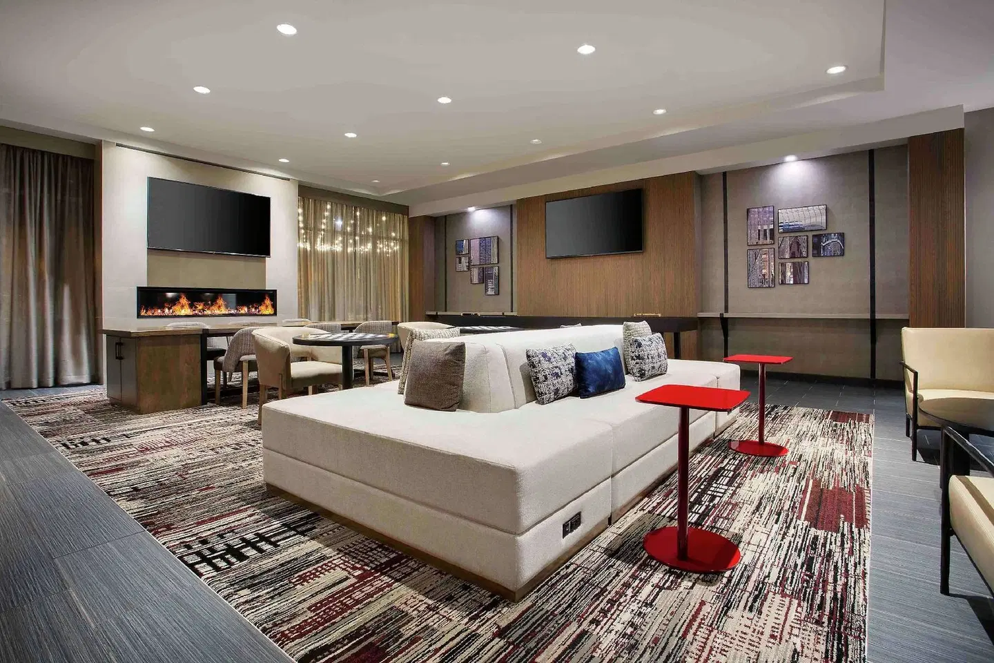 DoubleTree by Hilton Chicago Midway Airport LOUNGE_LOBBY