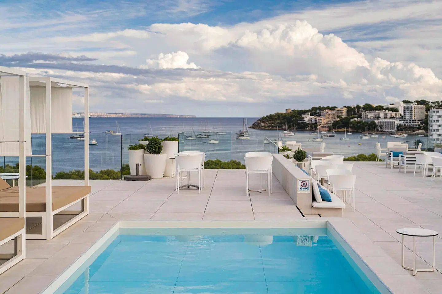 Reverence Mare OUTDOOR_POOL