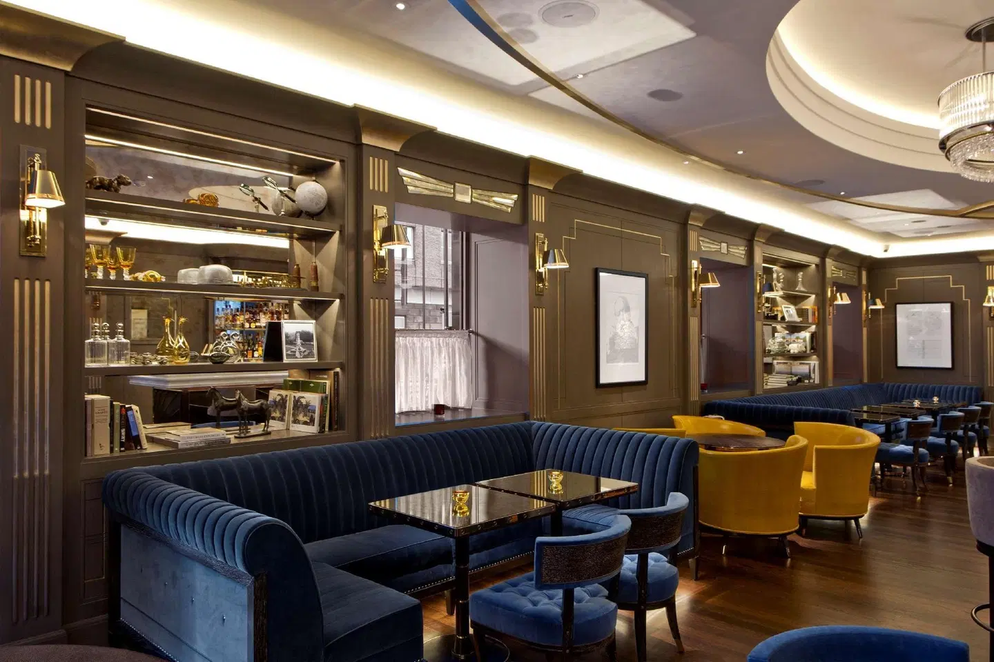 Hyatt Regency London - The Churchill Bar