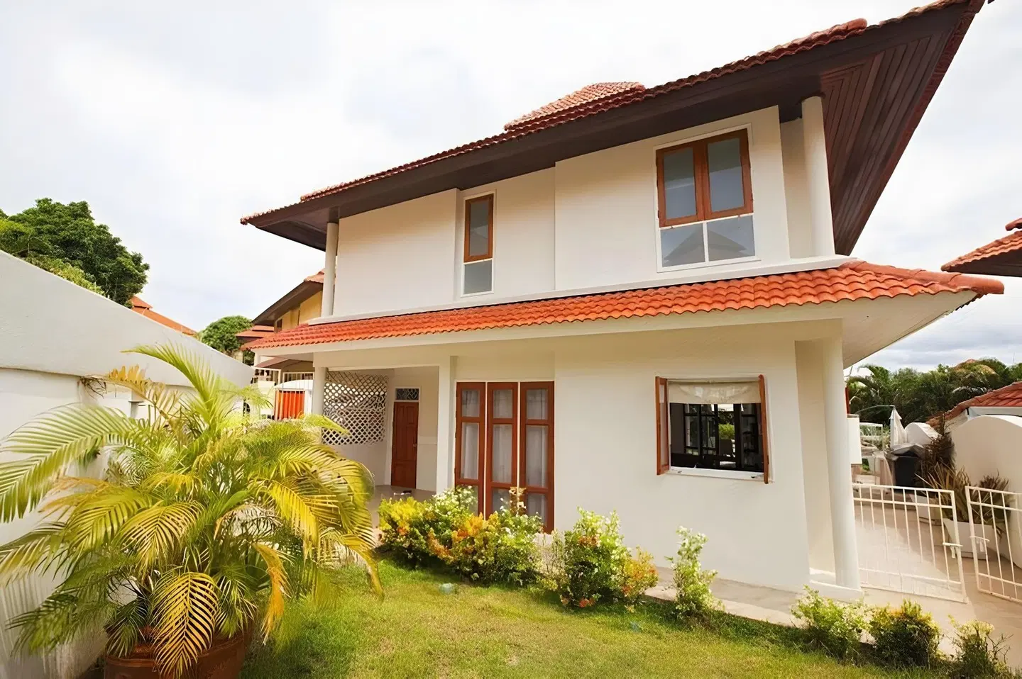 Smile House EXTERIOR