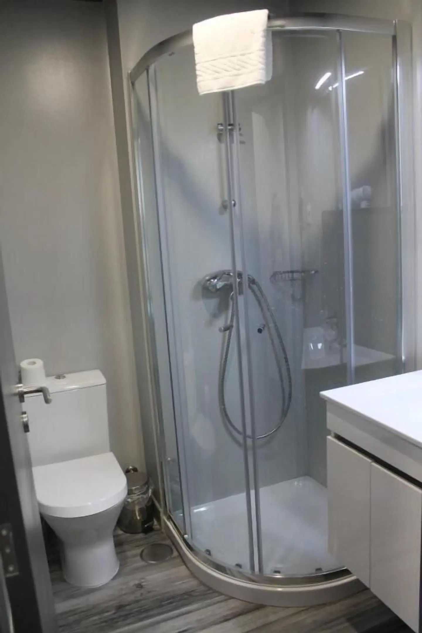 Residencial Kuarenta&Um Badezimmer