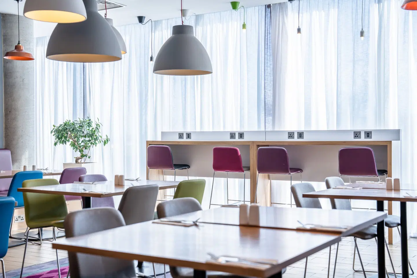 Holiday Inn Express Aberdeen Airport by IHG LOUNGE_LOBBY