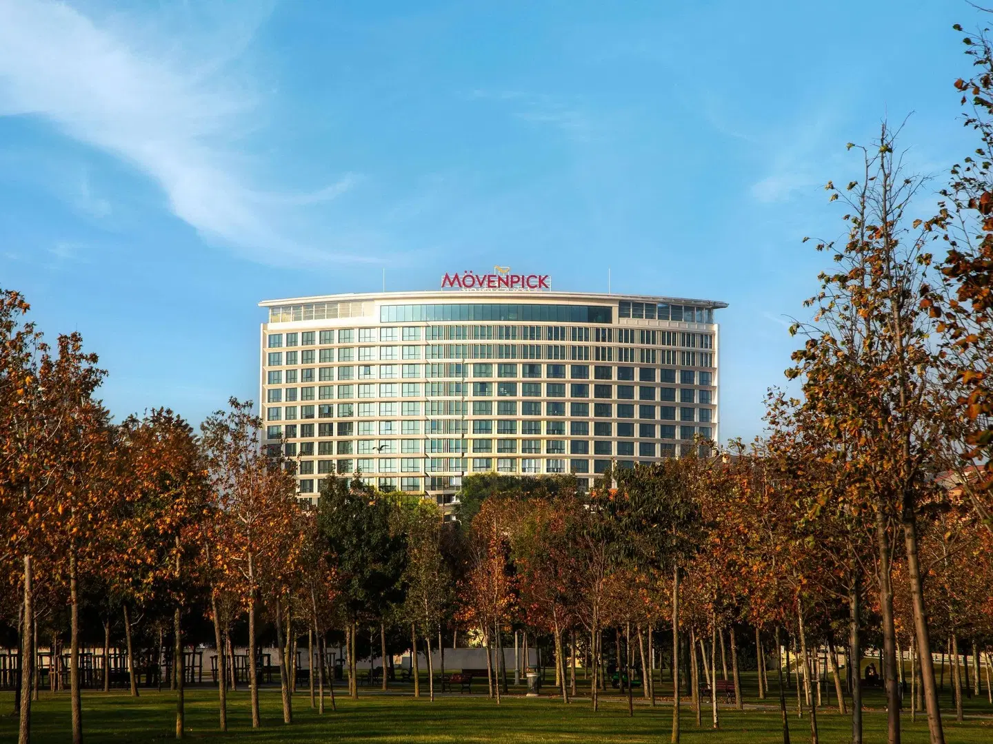 Mövenpick Hotel Istanbul Marmara Sea EXTERIOR