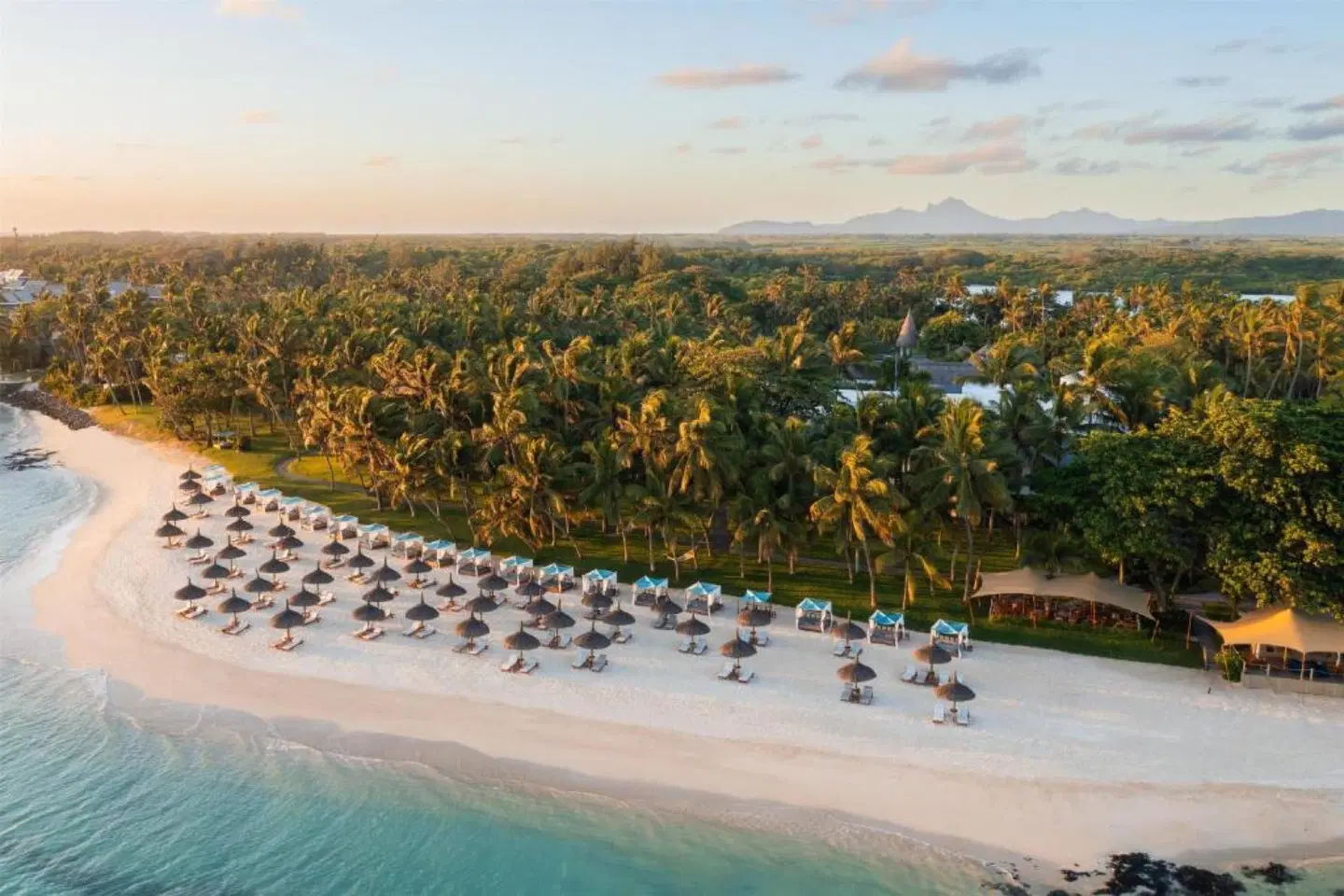 One & Only Le Saint Geran Strand