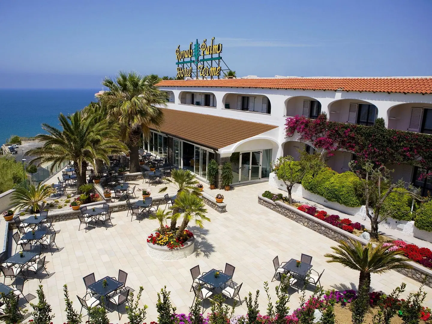 Royal Palm EXTERIOR