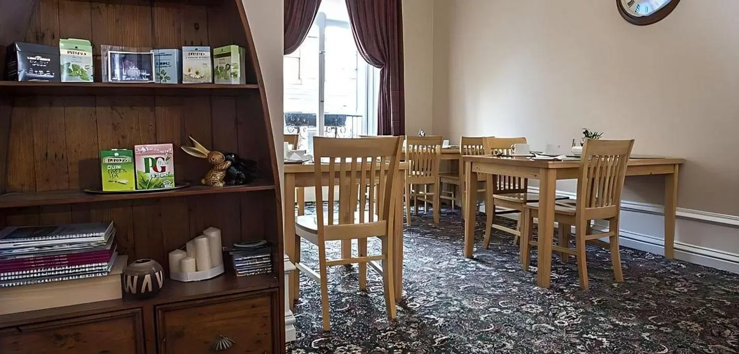 Bank Guest House Bar