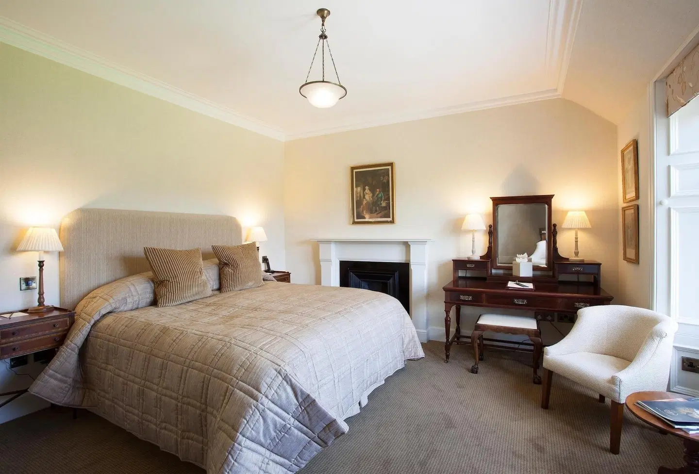 Cromlix ROOM_EXAMPLE