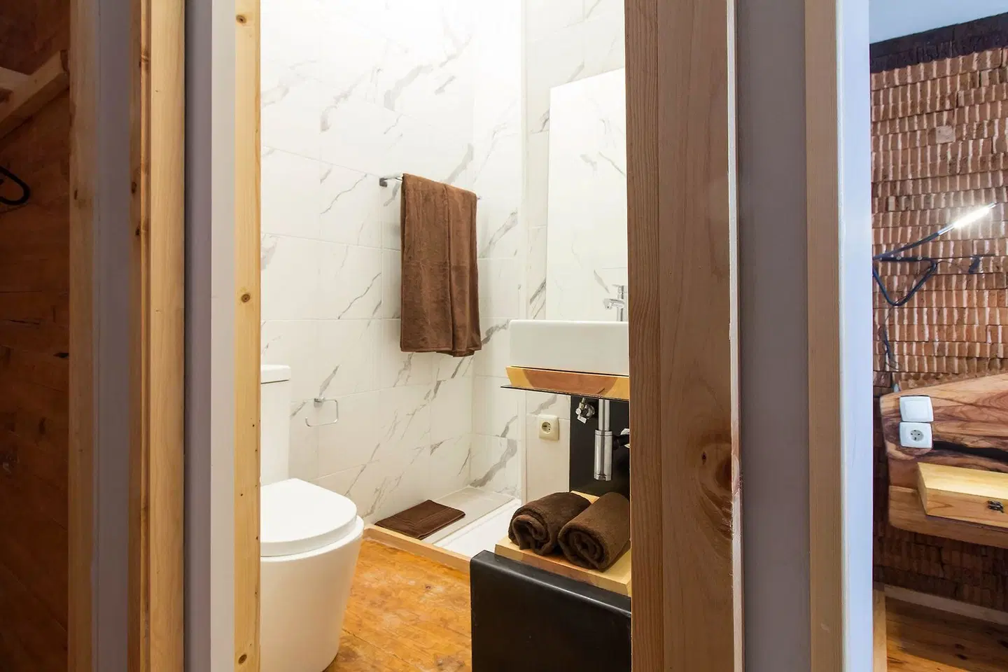 Feel At Home Guest House Badezimmer