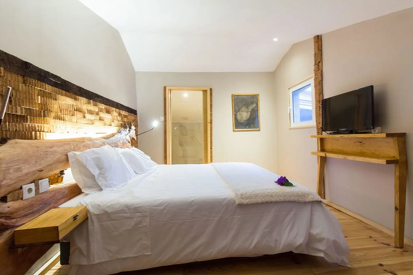 Feel At Home Guest House ROOM_EXAMPLE