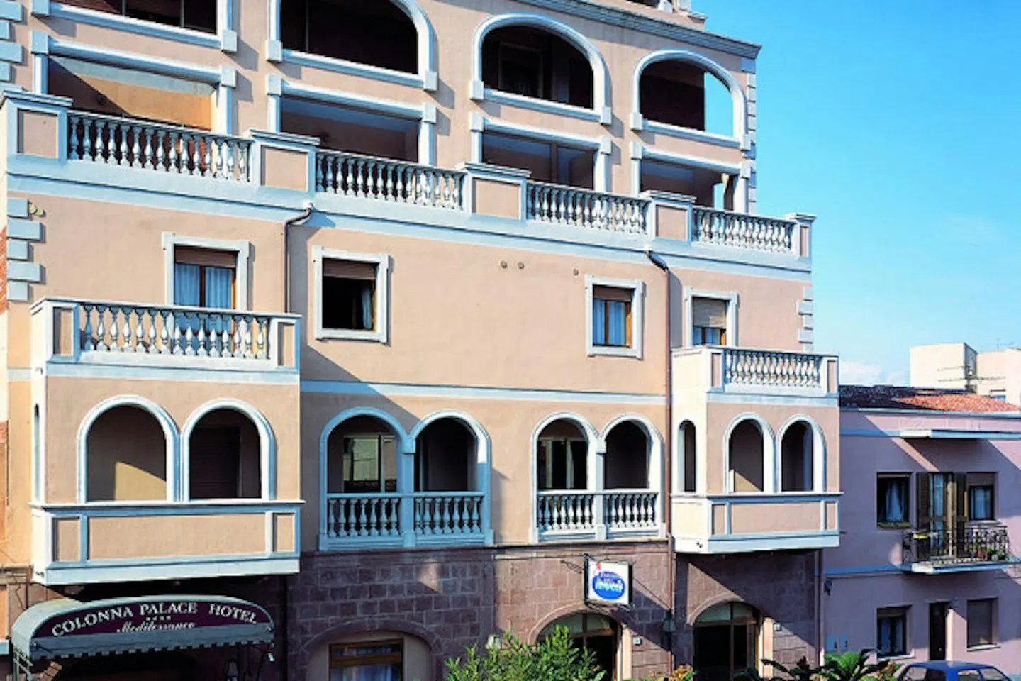 Colonna Palace Hotel Mediterraneo EXTERIOR