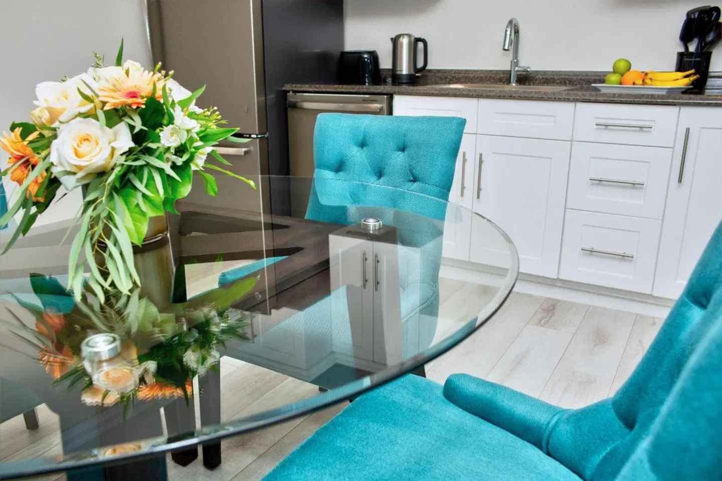 Royal Inn & Suites ROOM_EXAMPLE