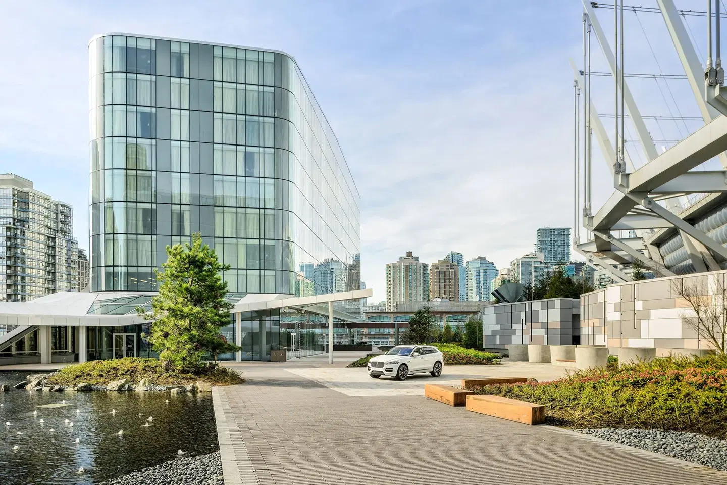 JW Marriott Parq Vancouver EXTERIOR