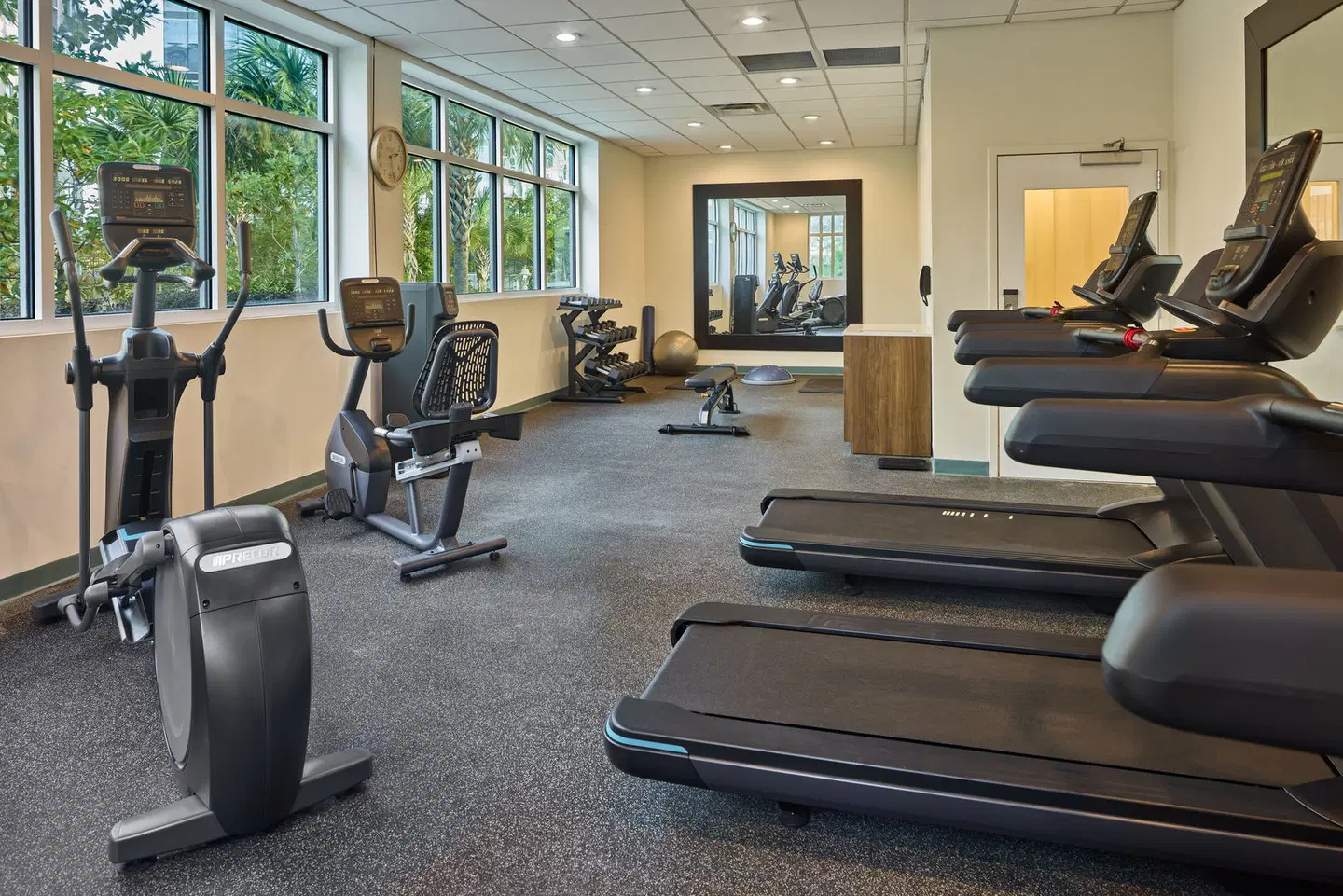 Holiday Inn Express Charleston Dwtn - Medical Area by IHG SPORTS_AND_LEISURE