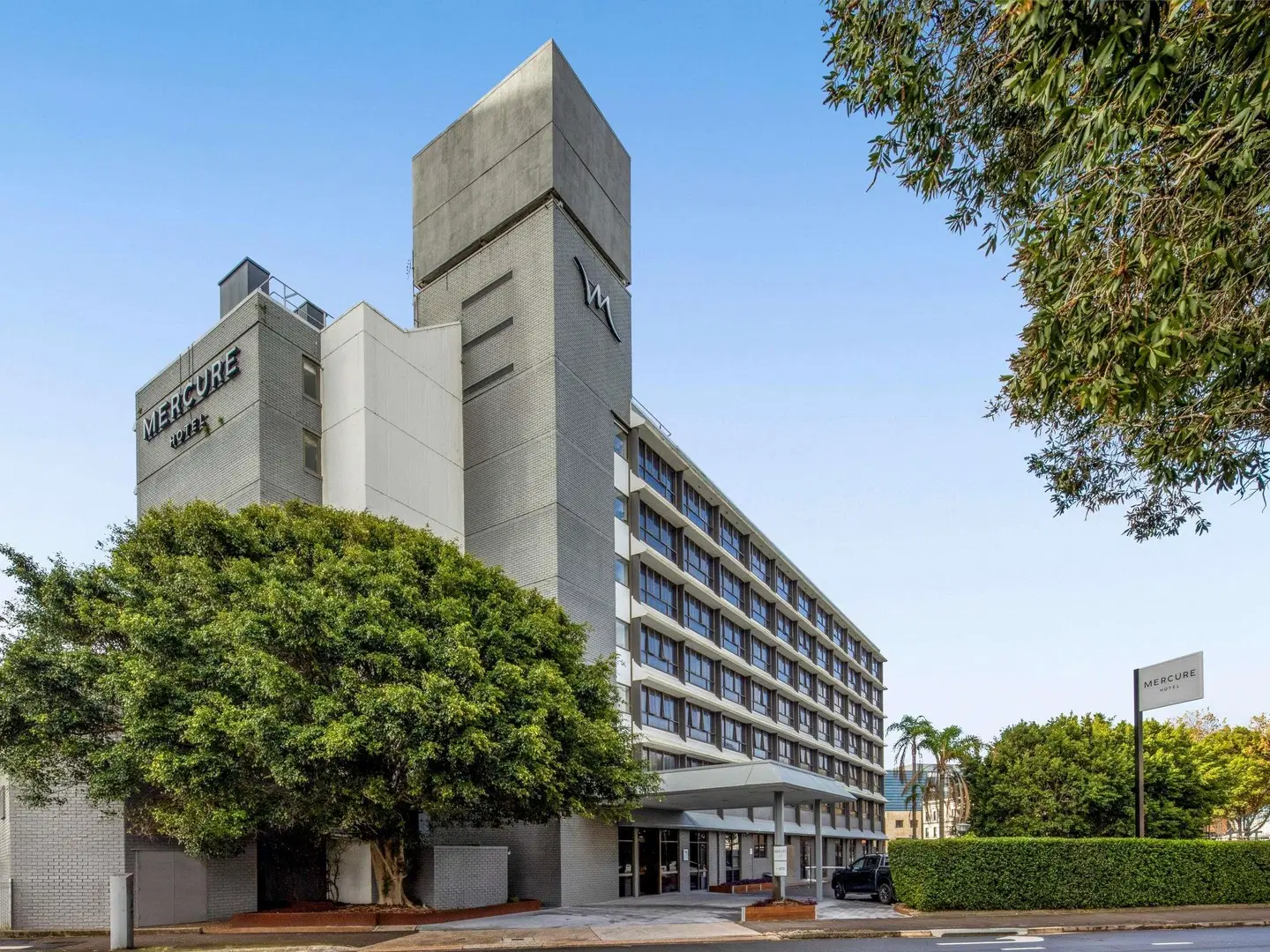 Mercure Newcastle EXTERIOR