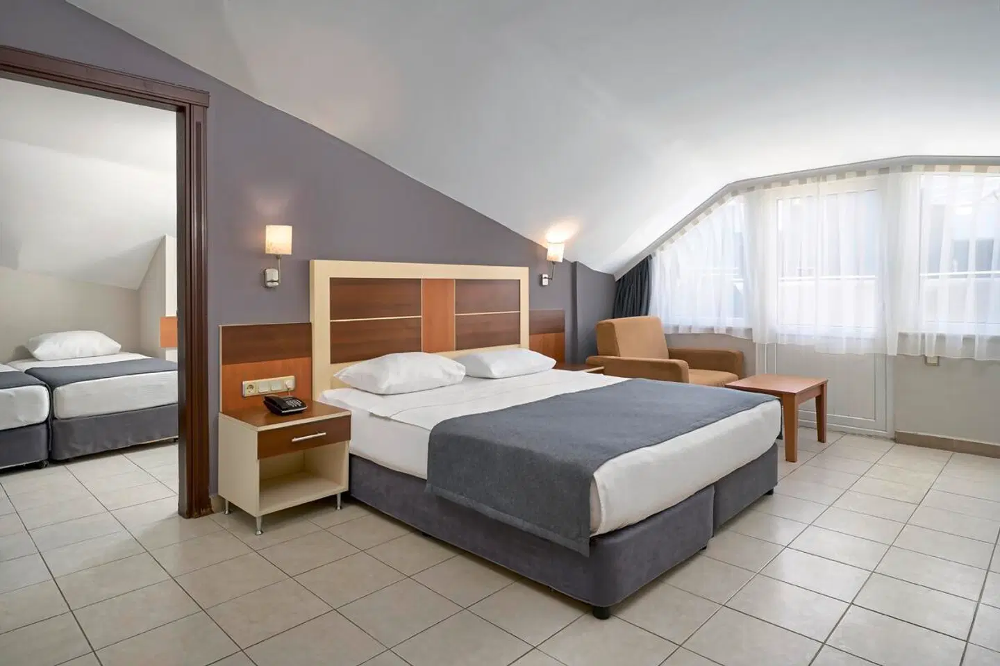 Kaila Krizantem Hotel ROOM_EXAMPLE