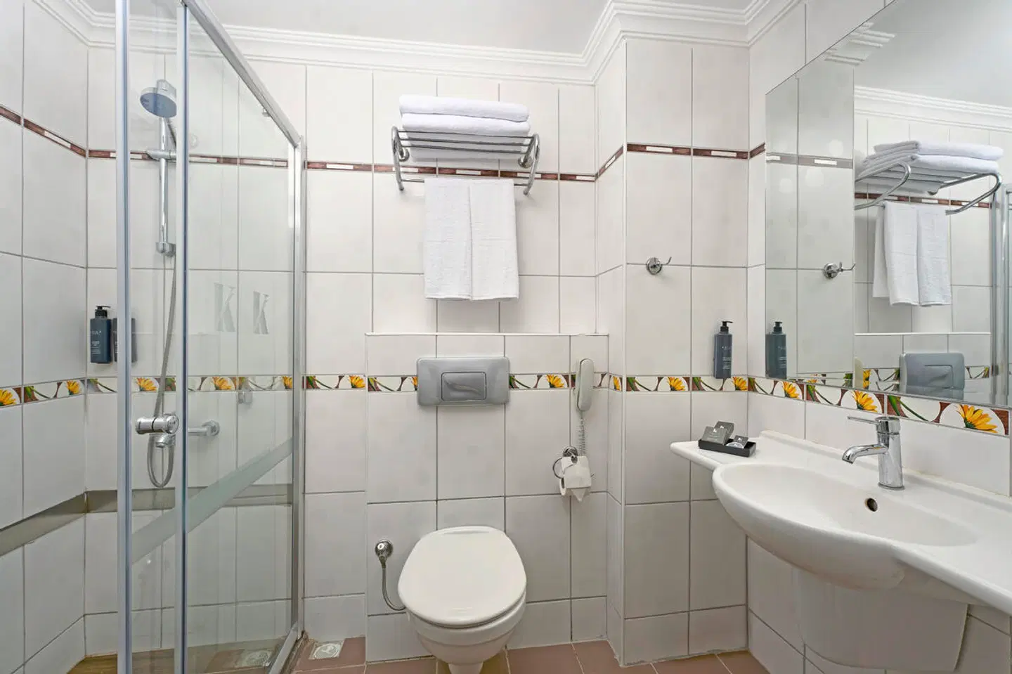 Kaila Krizantem Hotel Badezimmer