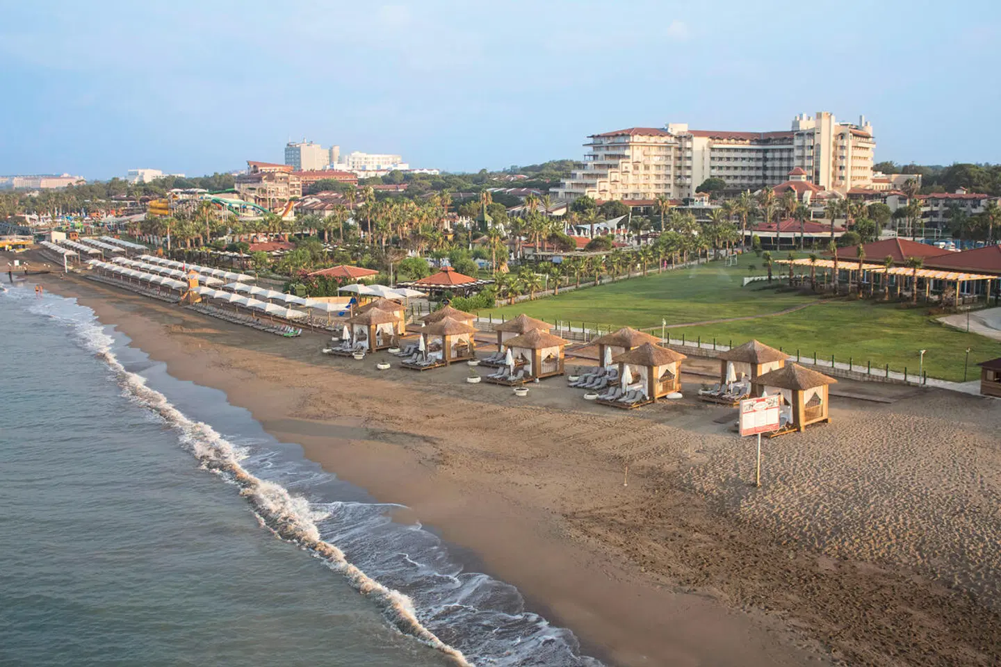 Bellis Deluxe Hotel SPORTS_AND_LEISURE