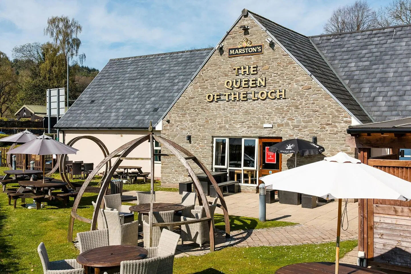 Queen of the Loch EXTERIOR