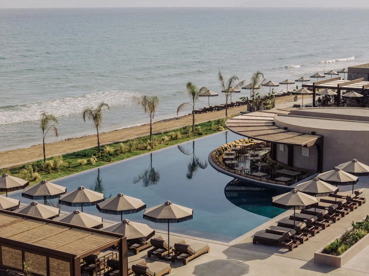 Unda OUTDOOR_POOL