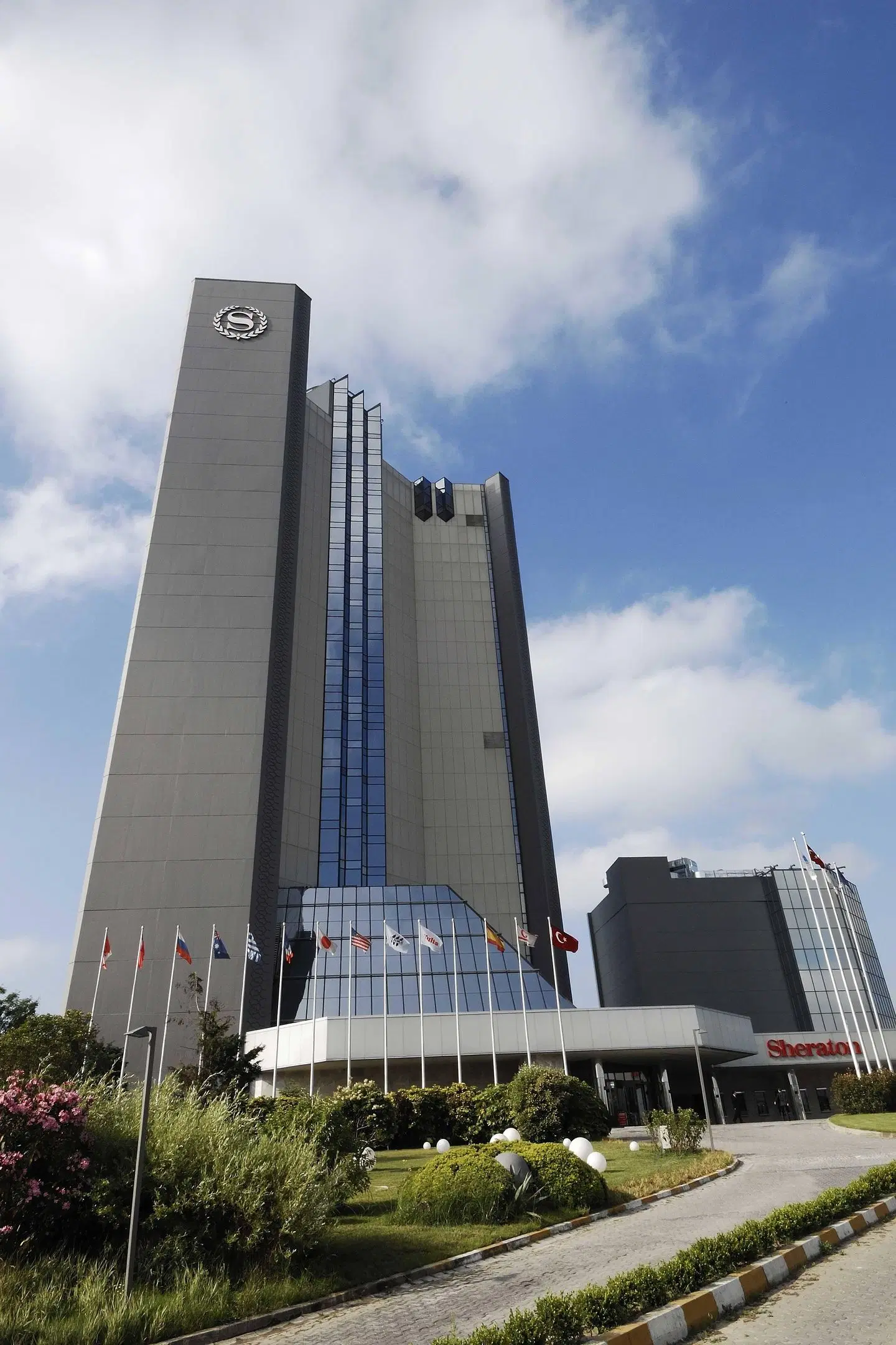 Sheraton Istanbul Ataköy Hotel EXTERIOR
