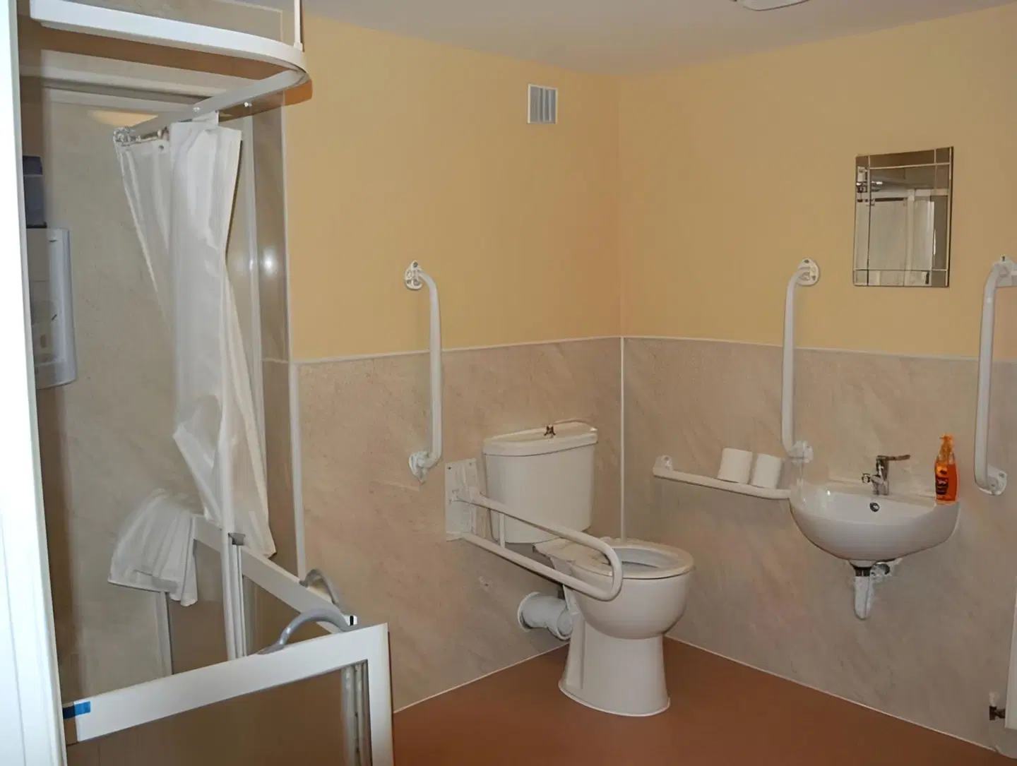Auld Cross Keys Inn Badezimmer