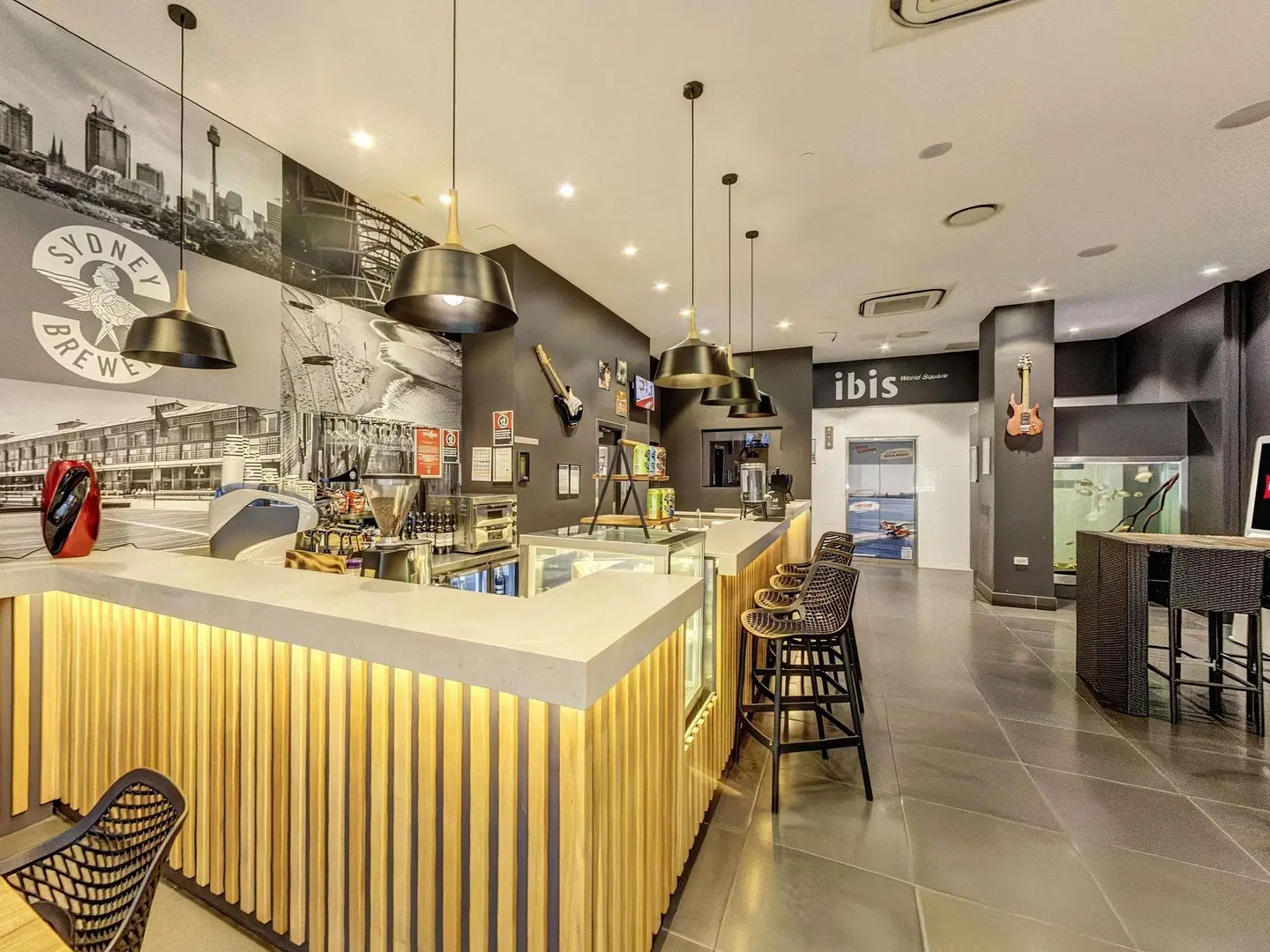 ibis Sydney World Square Bar