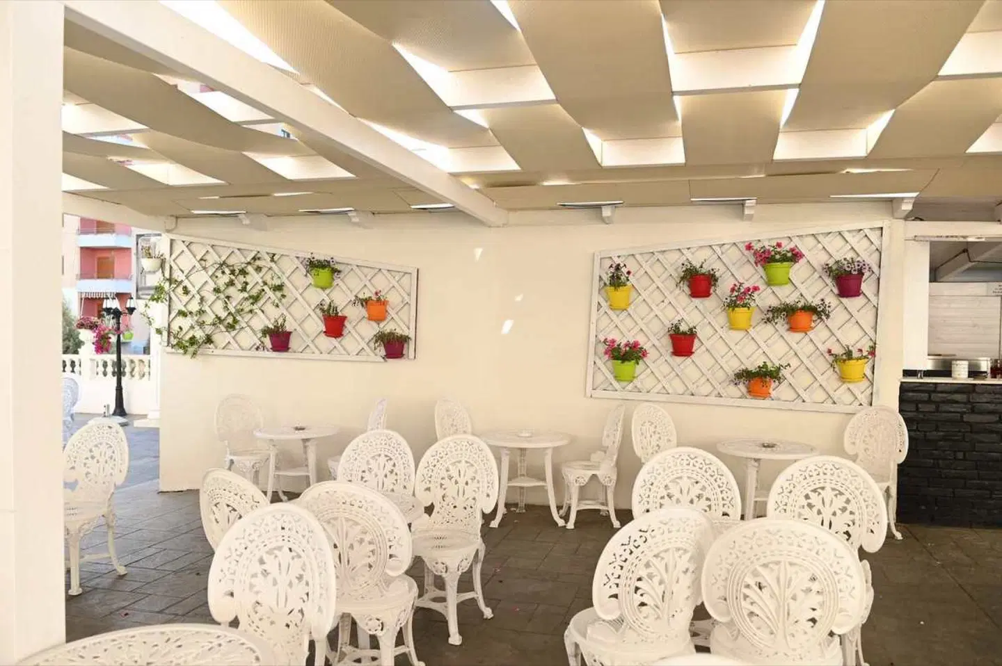 Onufri Hotel Restaurant