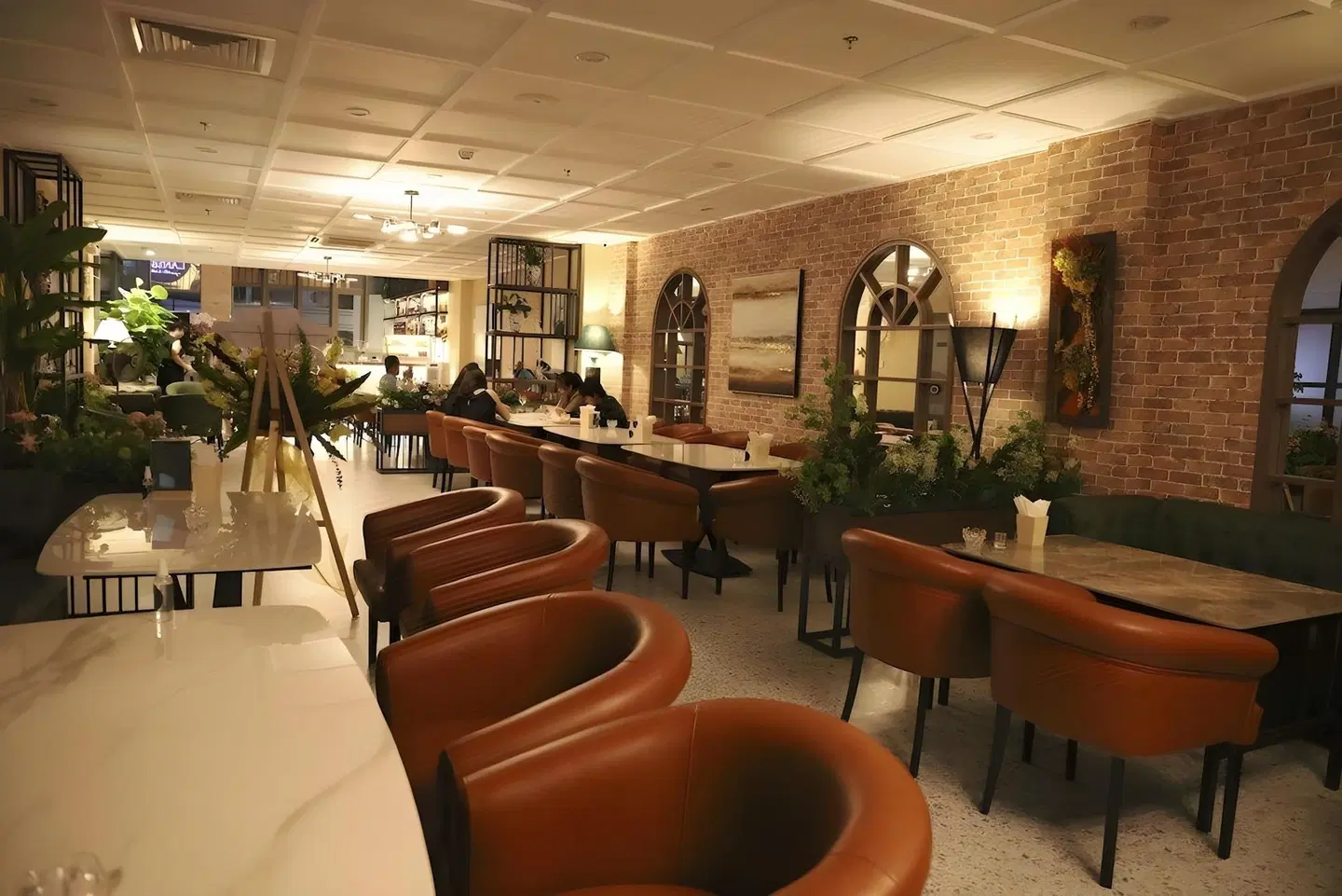 Lanura Apartments and Hotel Bar