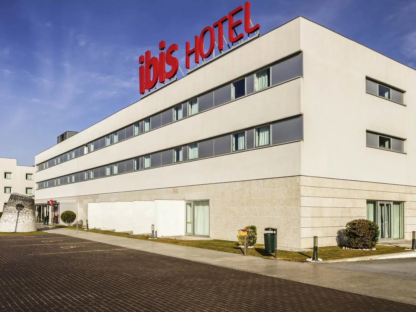 ibis Porto São João EXTERIOR
