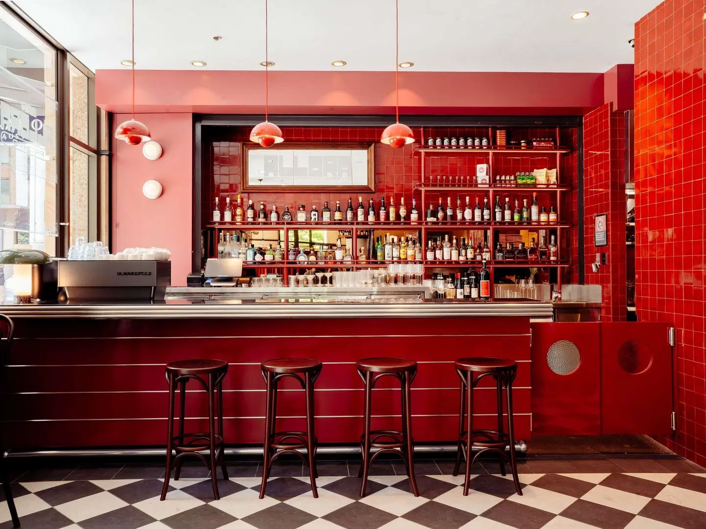 Mantra 2 Bond Street Bar