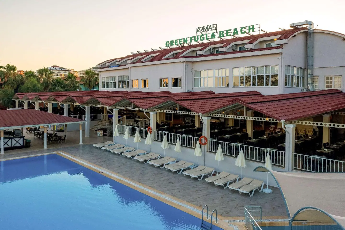 Armas Green Fugla OUTDOOR_POOL