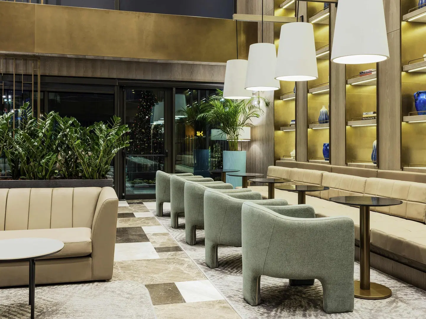 Mövenpick Living Istanbul Camlivadi Bar