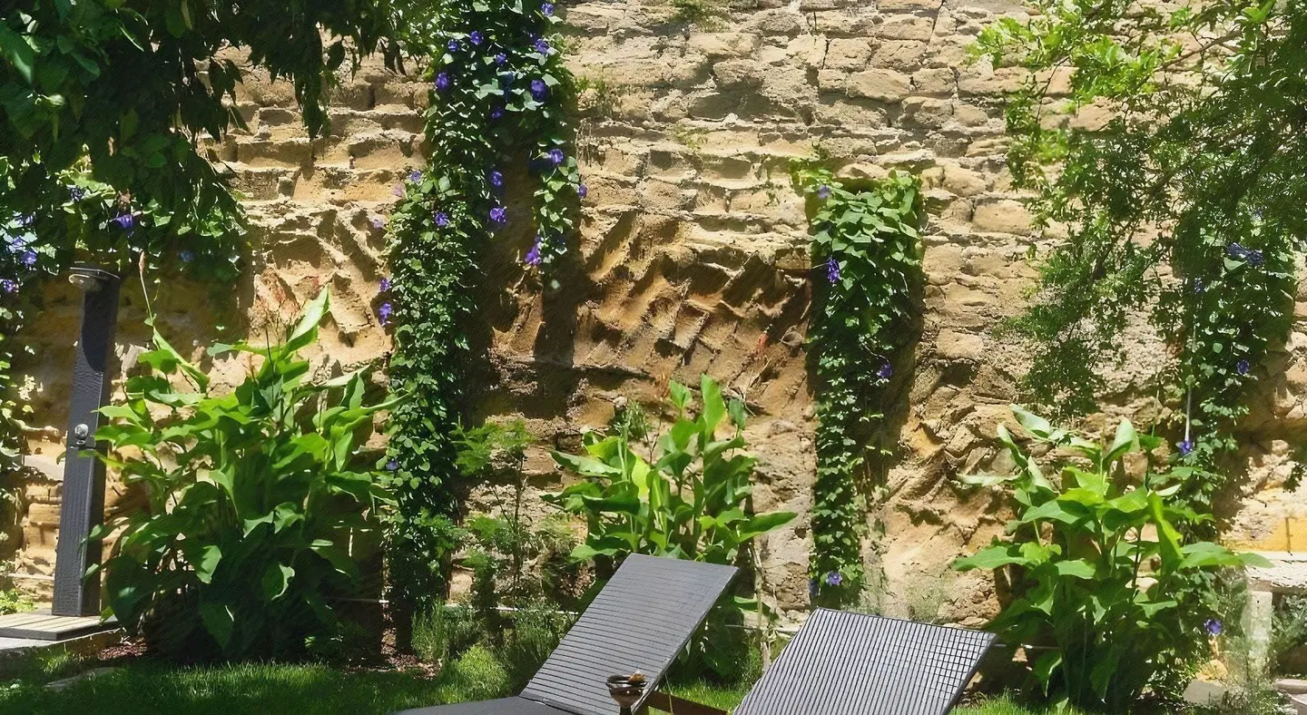 Hopestel - Secret Garden Garten