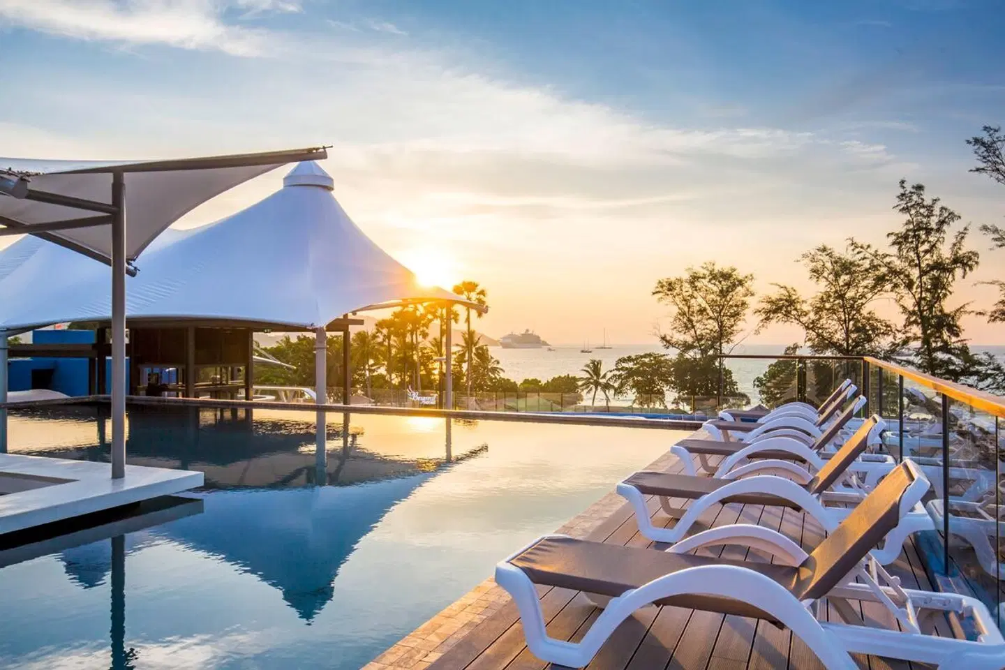 Beyond Patong OUTDOOR_POOL