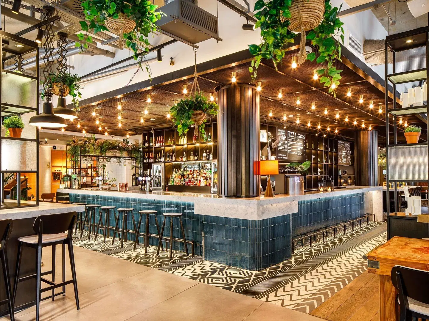 Novotel London Bridge Bar