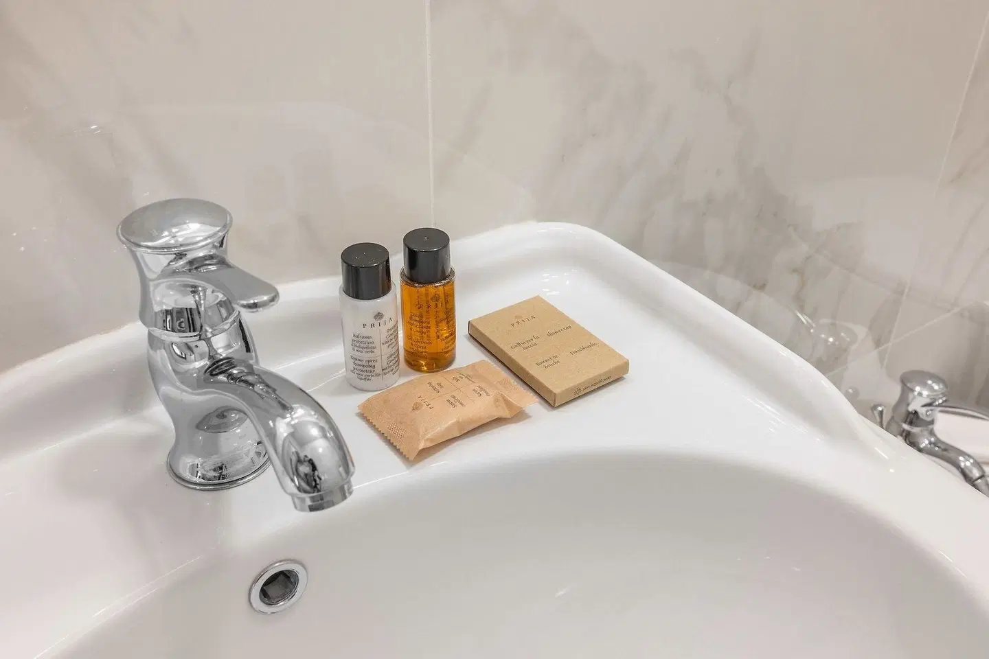 3110 ArtHotel Badezimmer