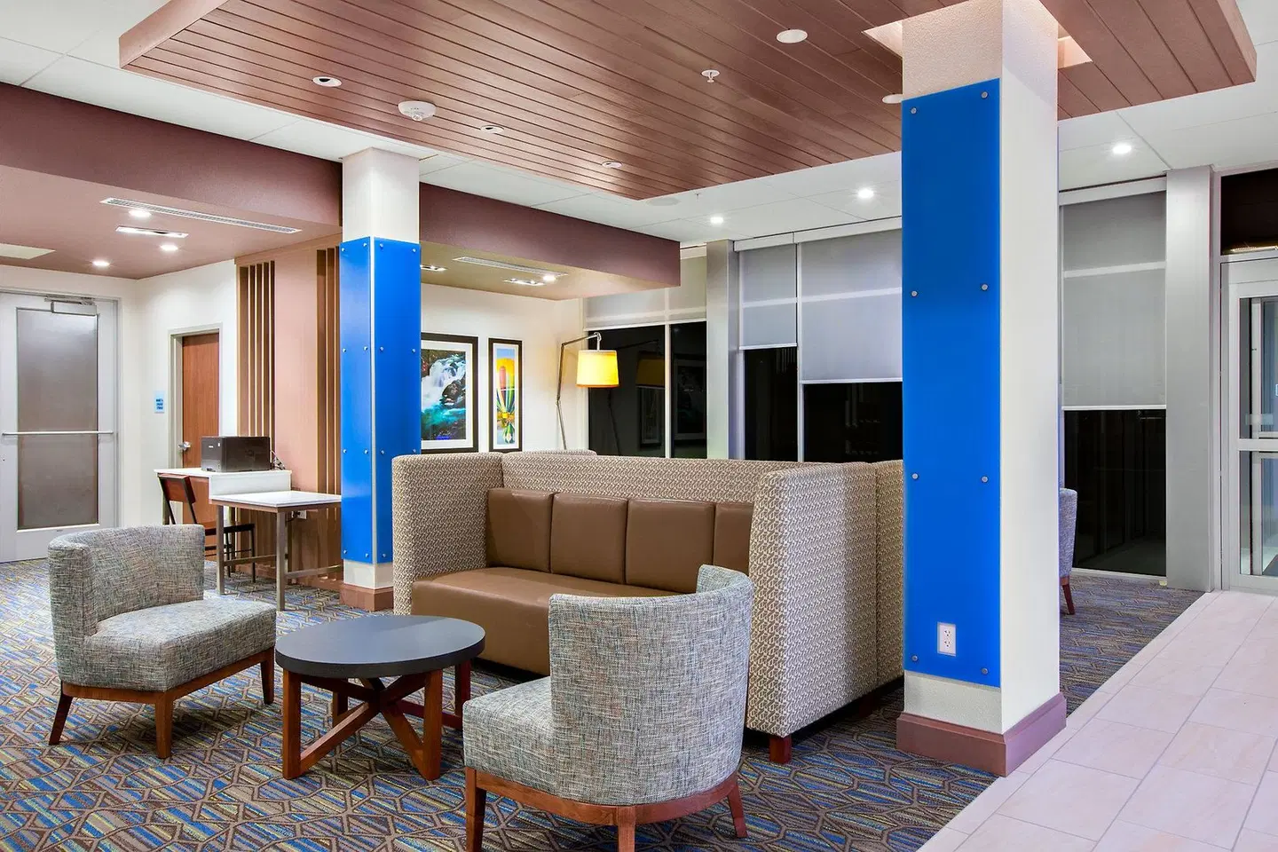 Holiday Inn Express And Suites Prosser - Yakima Valley Wine by IHG LOUNGE_LOBBY