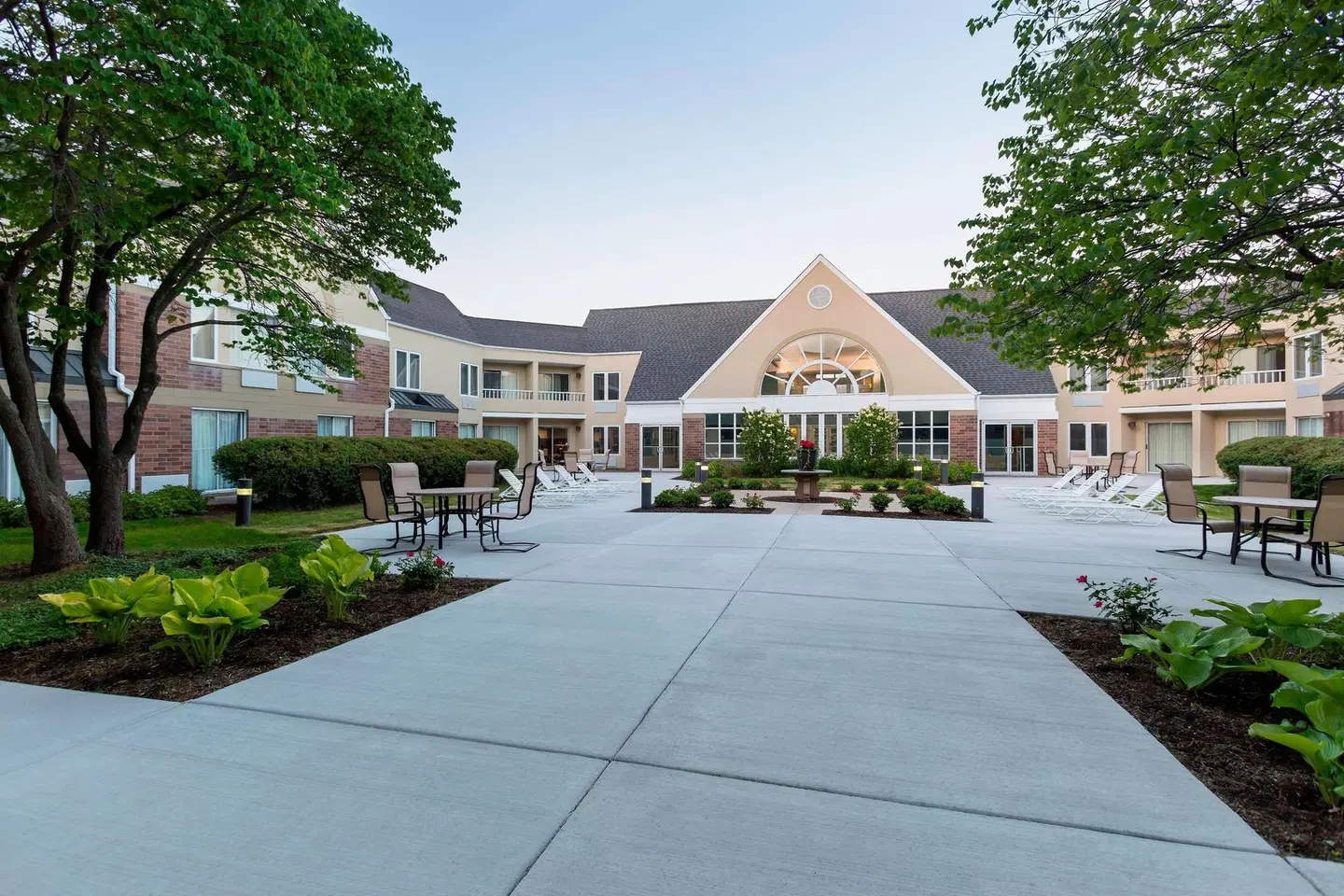 Four Points by Sheraton Buffalo Grove EXTERIOR