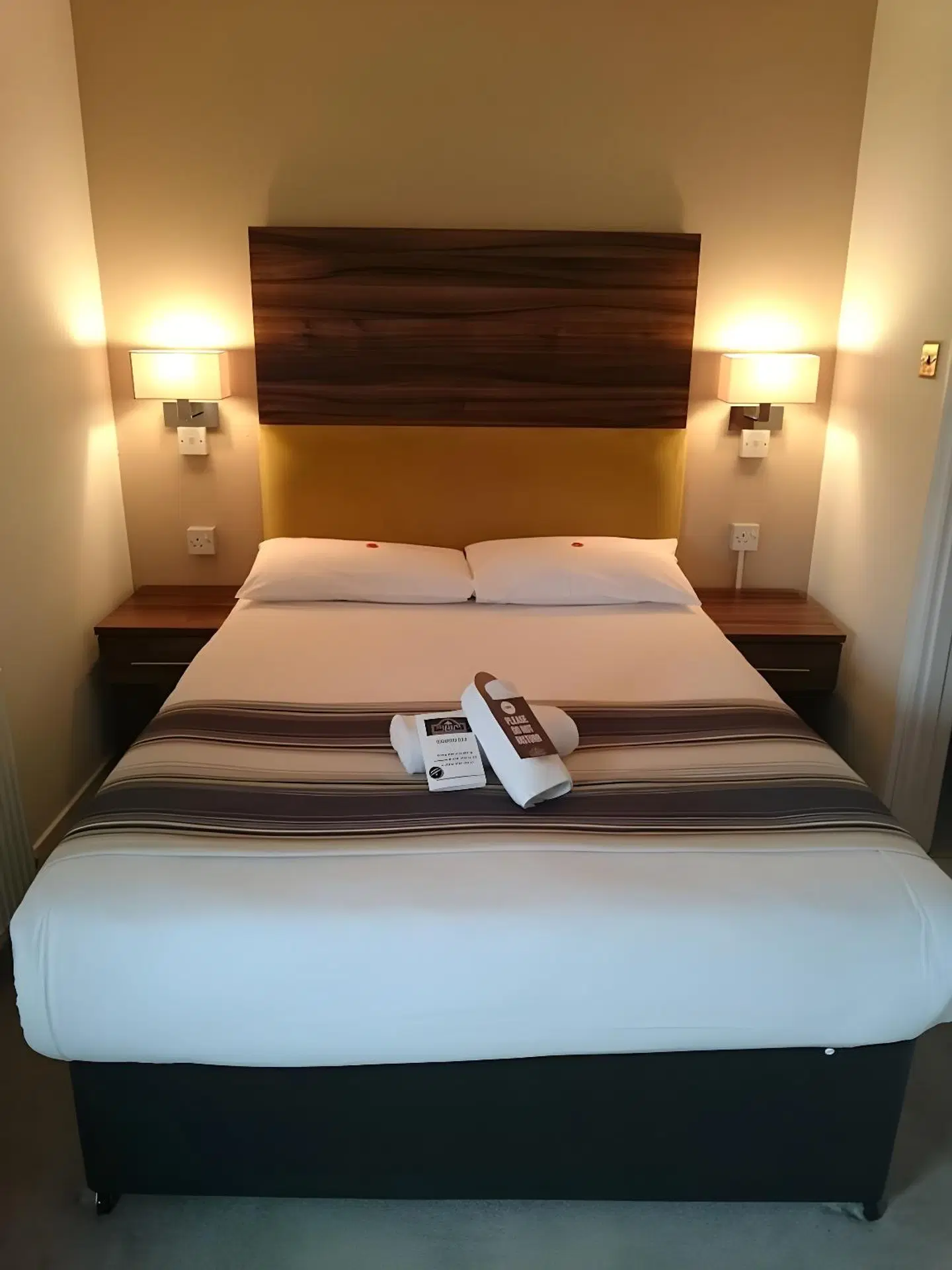 Livingston Lodge Hotel ROOM_EXAMPLE