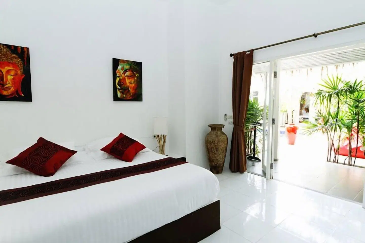 The White Cottage ROOM_EXAMPLE