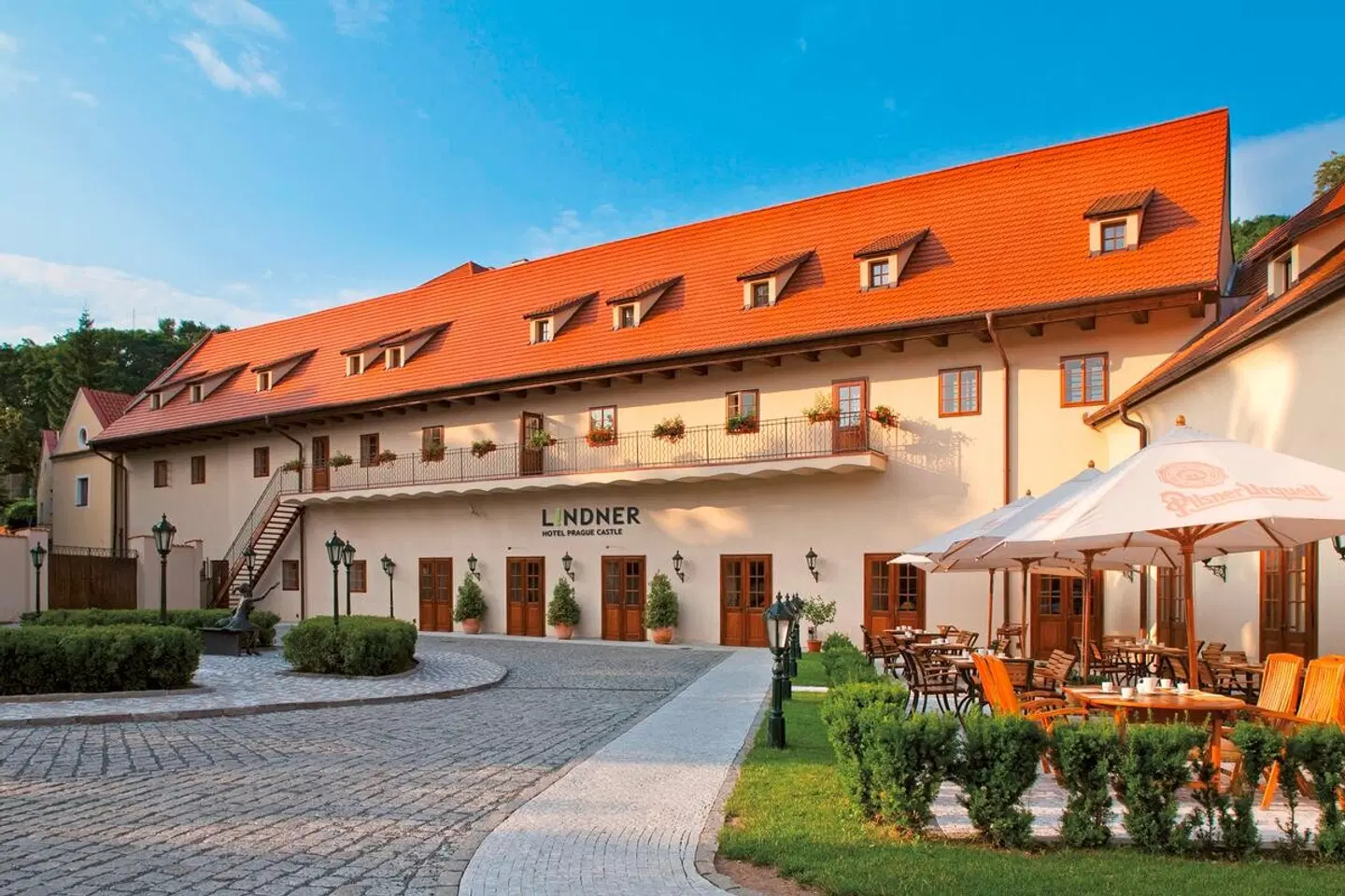 Lindner Hotel Prague Castle EXTERIOR