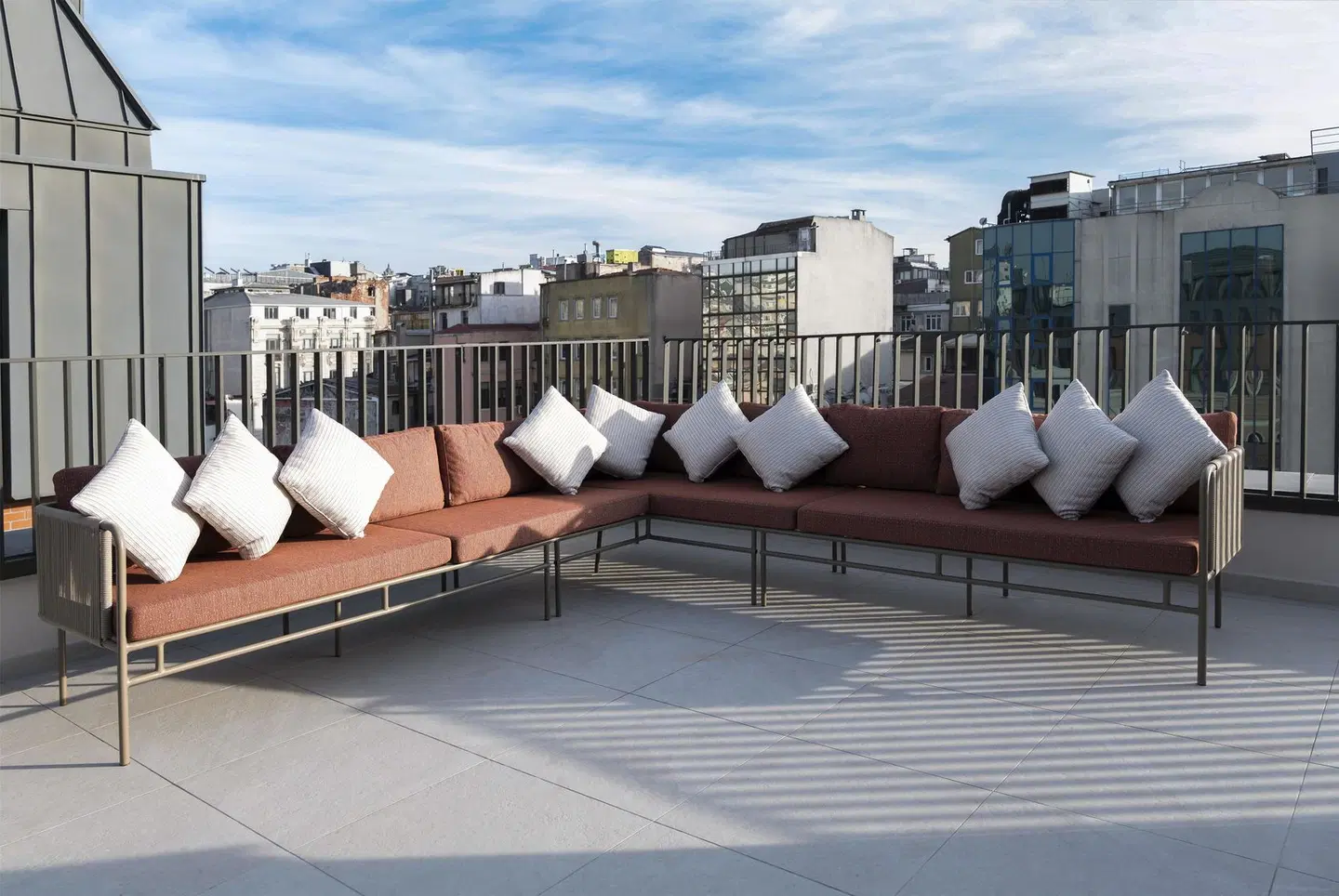 Canopy By Hilton Istanbul Taksim Terrasse