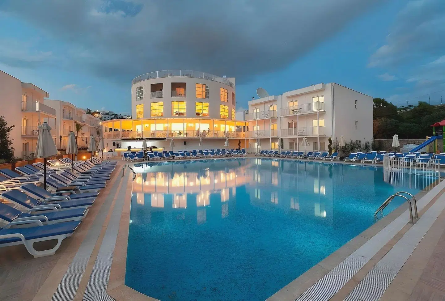 Bodrum Beach Resort OUTDOOR_POOL