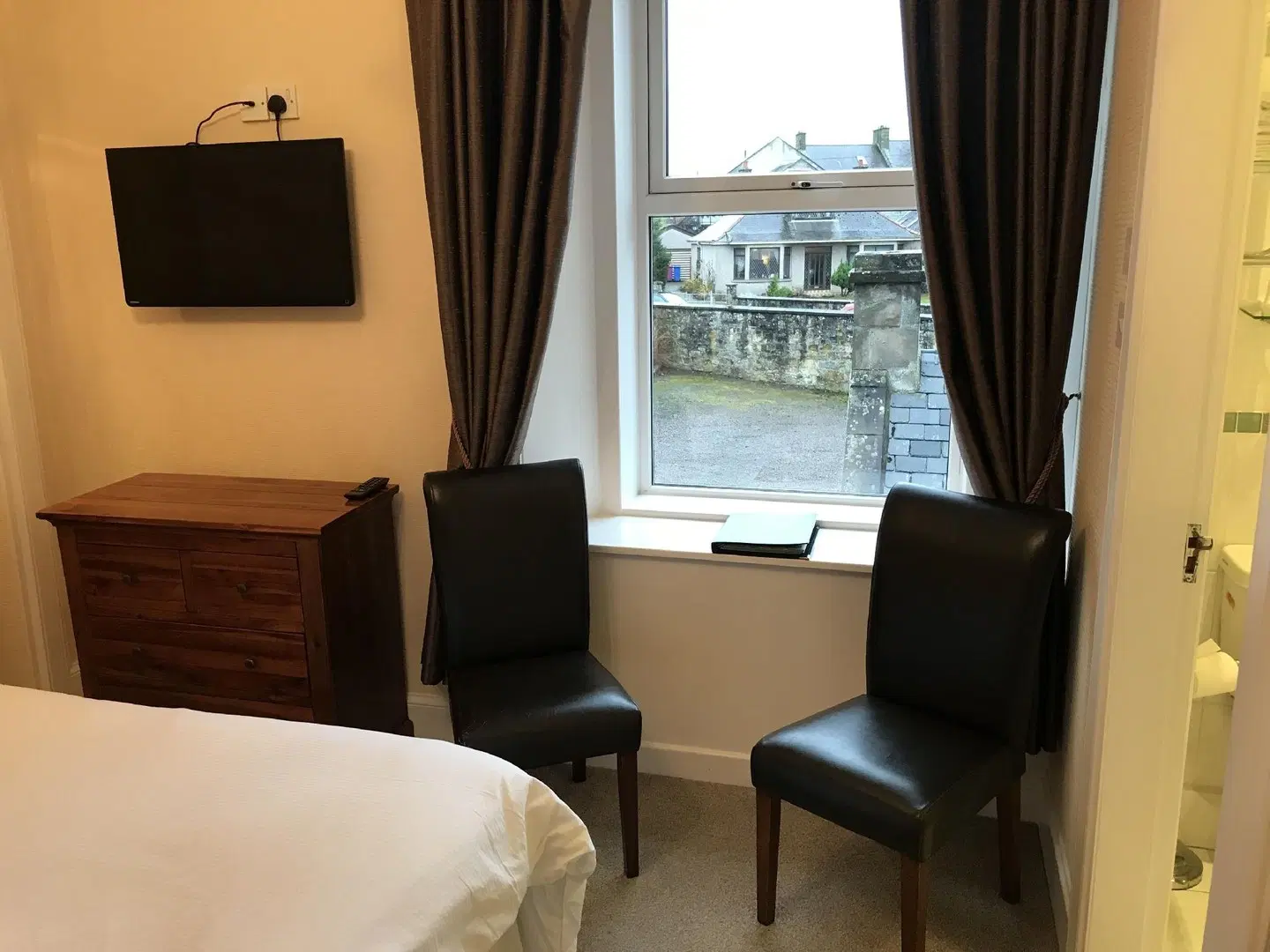 West End Guest House ROOM_EXAMPLE