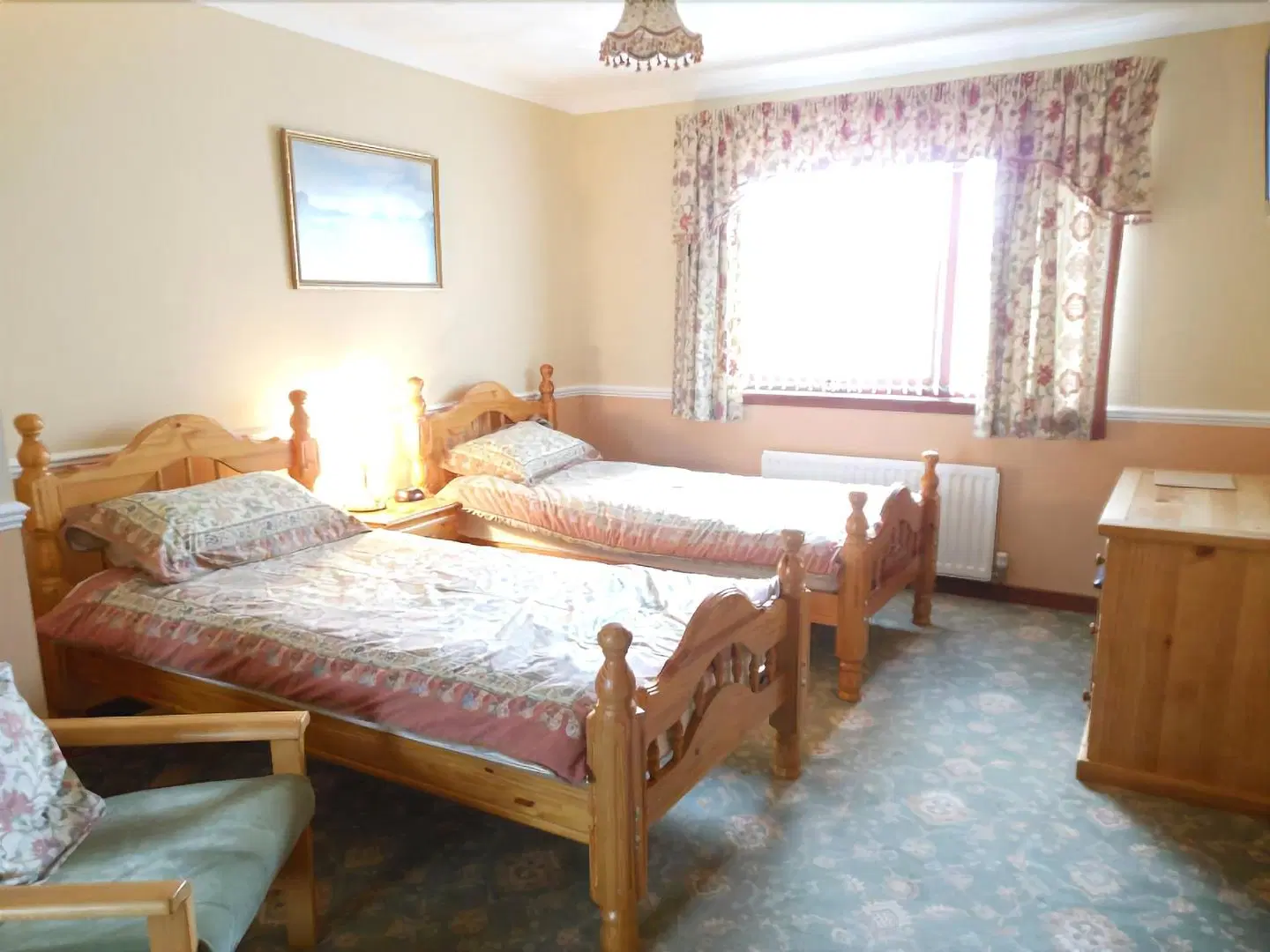 Hillview Park ROOM_EXAMPLE